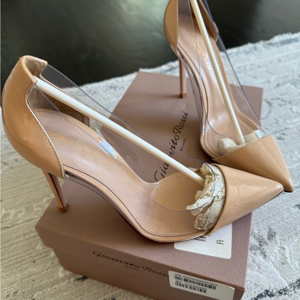 Gianvito Rossi Nude Patent Plexi Pumps!